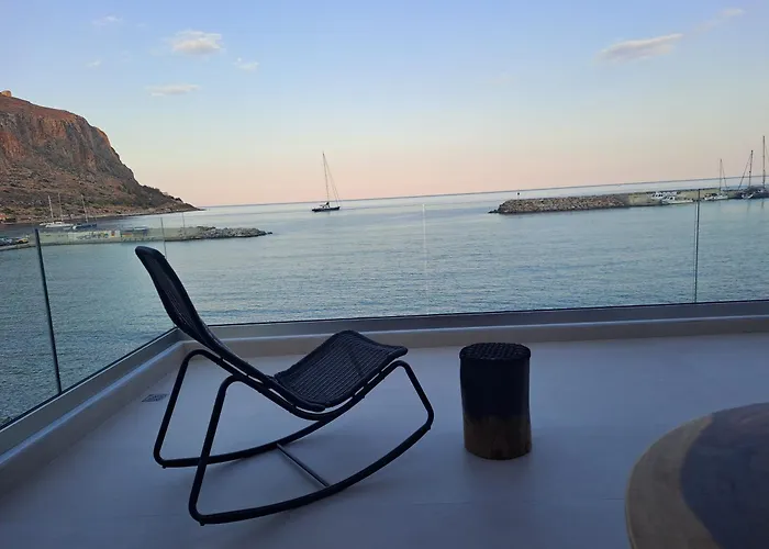 アパート Niriis モネンバシア